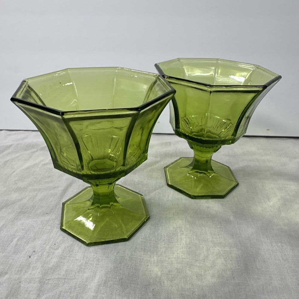 SET OF 2 Independence Glass Co Green Octagonal Glass Goblet 4" Tall Footed VTG